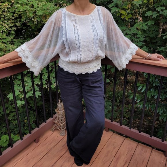 Vintage Tops - GORGEOUS Lace Open Back Cottagecore Shabby Chic Cream Boho Blouse Believe Anthro